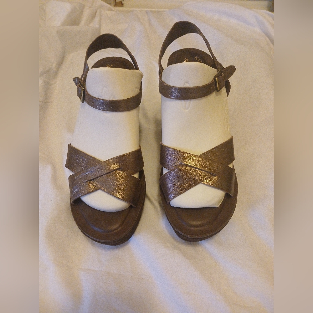Kork-Ease Brown Leather Crisscross Ankle Strap Sandals